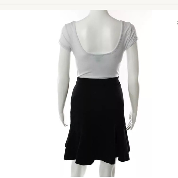 DIANE VON FURSTENBERG BLACK STRIPED TRUMPET SKIRT - Picture 2 of 7